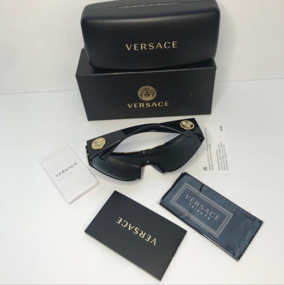 New- 💯 Original Versace Sunglasses Men's 2197 1261/87 Matte Black/Grey Lenses - Picture 11 of 15